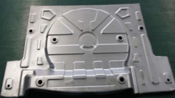 车身下部总成焊接